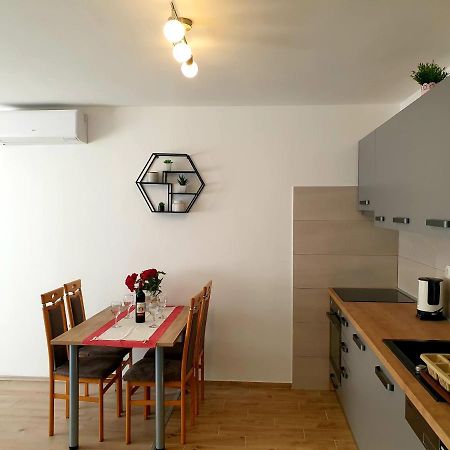 Apartment Mon Cheri-Located In A Quiet Neighbourhood Near Beaches Free Parking Pula Luaran gambar