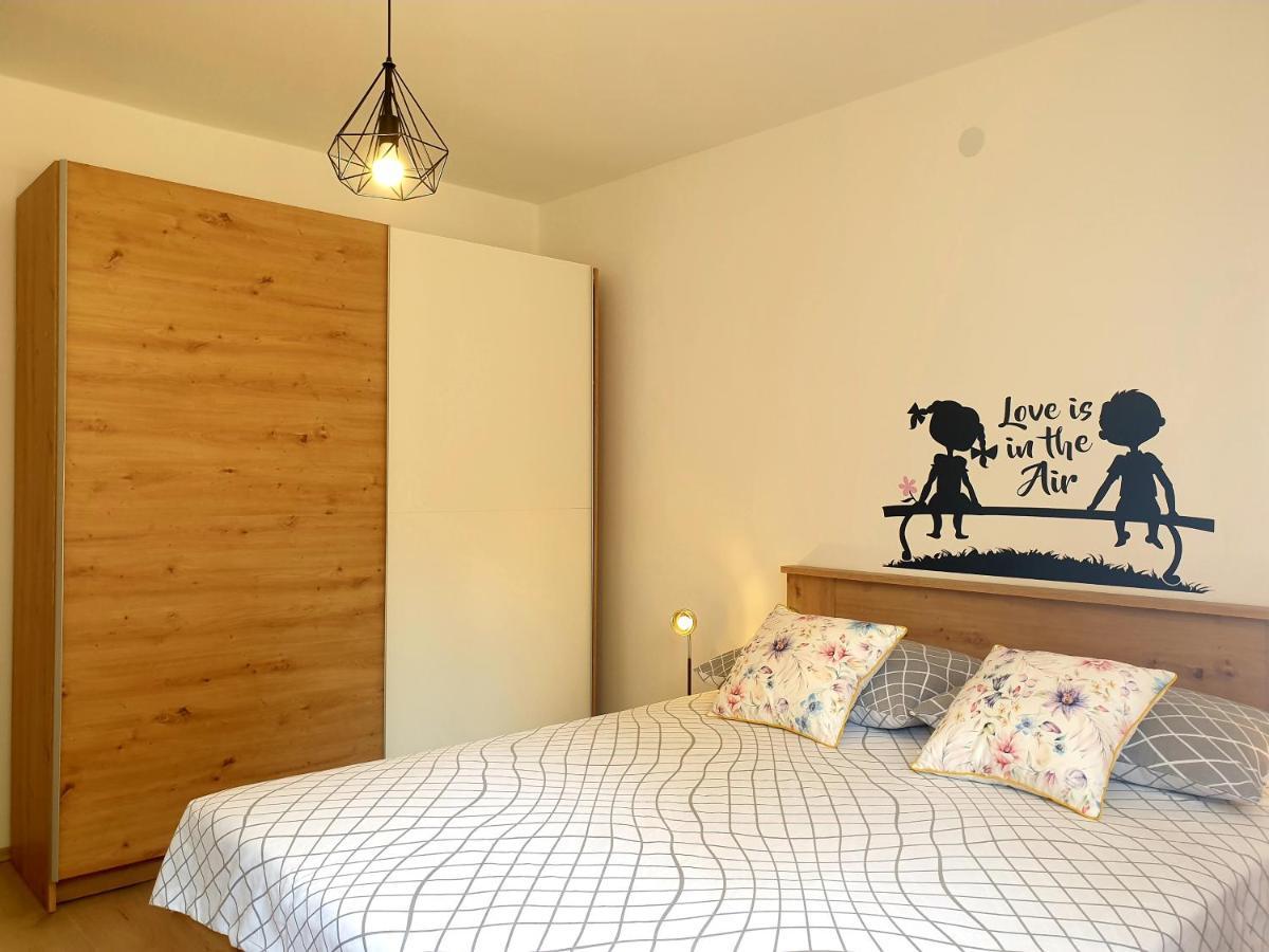 Apartment Mon Cheri-Located In A Quiet Neighbourhood Near Beaches Free Parking Pula Luaran gambar
